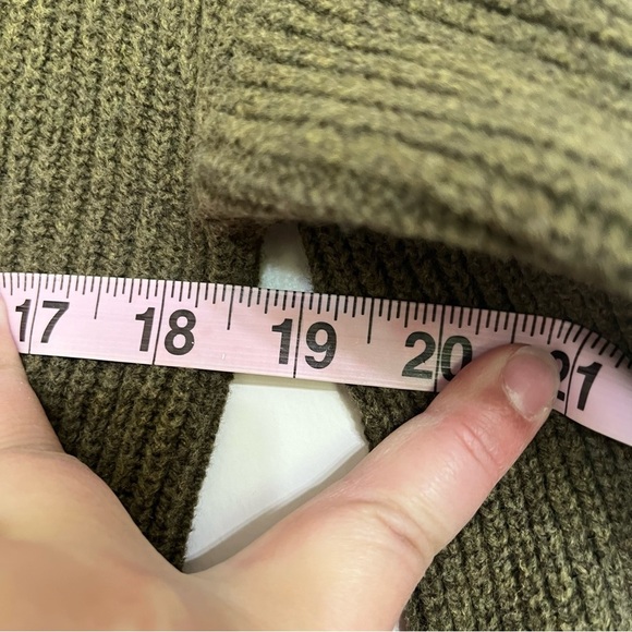 Women’s Madewell High Low Cropped Ribbed Sweater Size XXS Olive Green Crewneck - Picture 4 of 6
